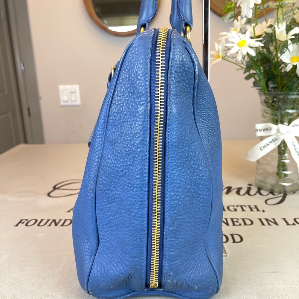 Prada blue leather Saffiano Lux Satchel Handbag - Picture 4 of 16
